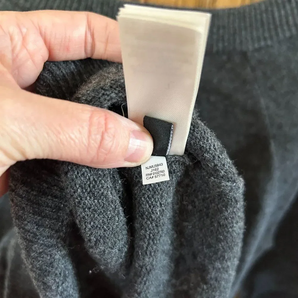 Kate Spade Medium Gray‎ Knit Sweater Crewneck Bow Detail Leather Patch Charcoal